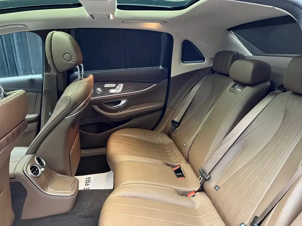 Mercedes-Benz E-Class 2022 из CN, фото 5