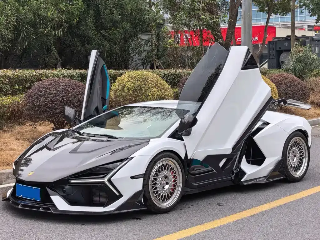 Lamborghini Revuelto 2025 из CN, фото 1