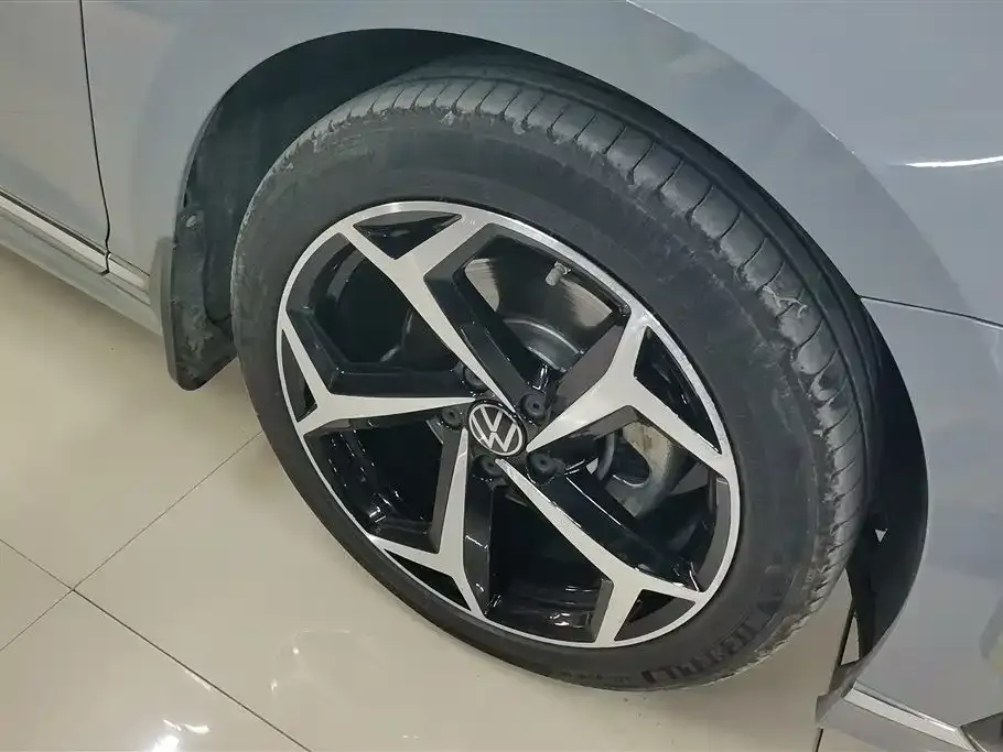 Volkswagen Magotan 2024 из CN, фото 3
