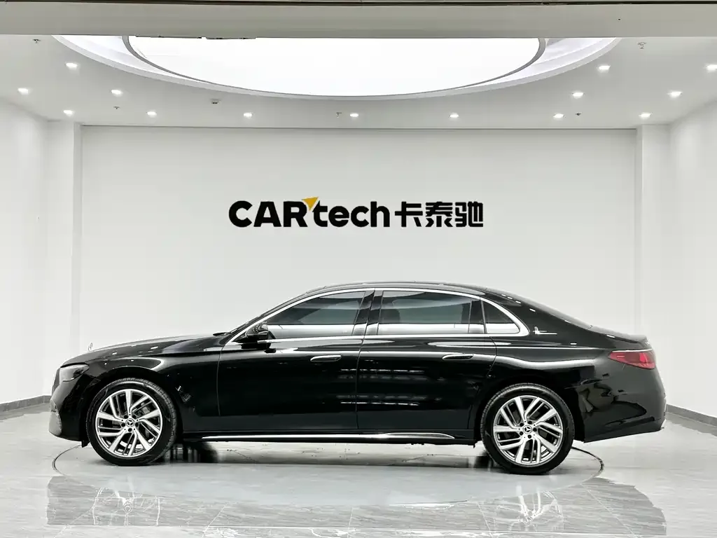Mercedes-Benz E-Class 2024 из CN, фото 5