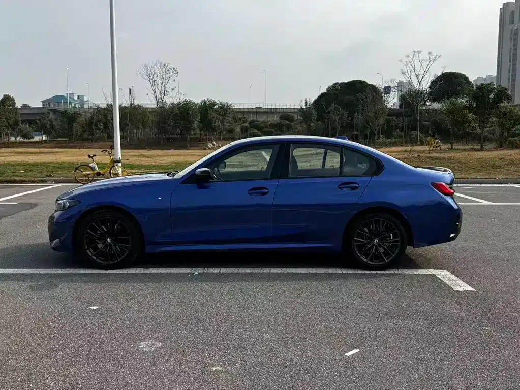BMW 3 Series 2023 из CN, фото 3