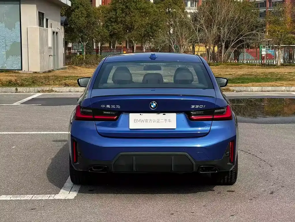 BMW 3 Series 2023 из CN, фото 9