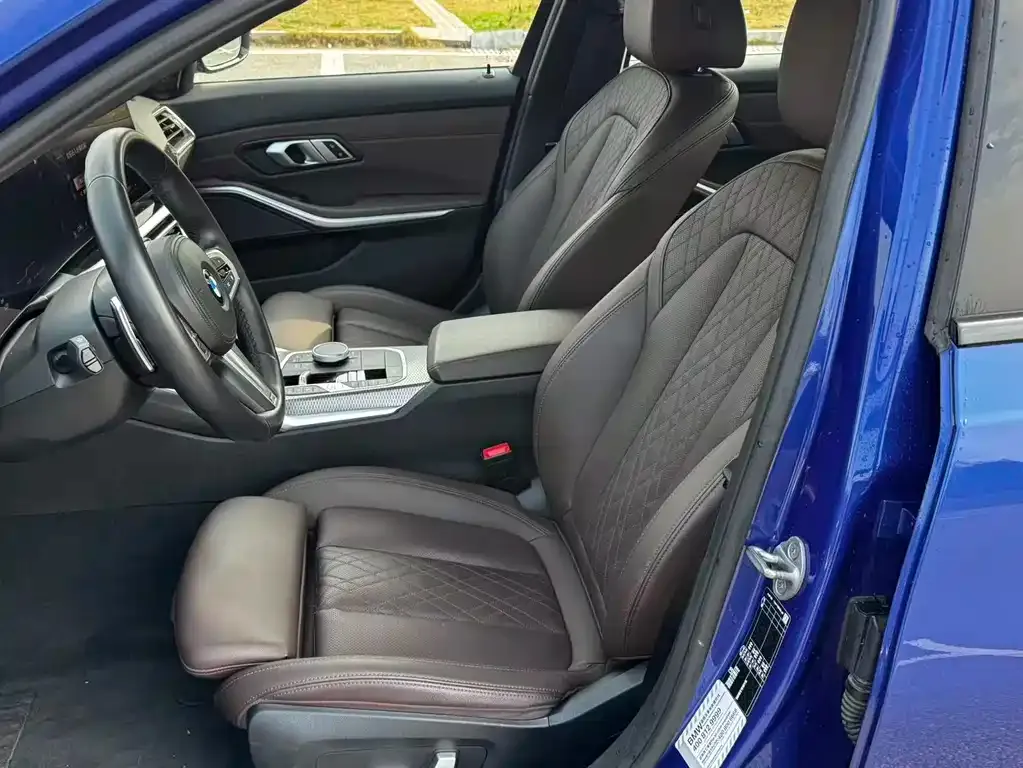 BMW 3 Series 2023 из CN, фото 4