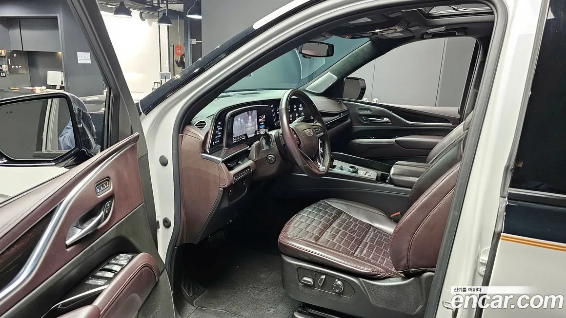 Cadillac Escalade 2021 из KR, фото 2