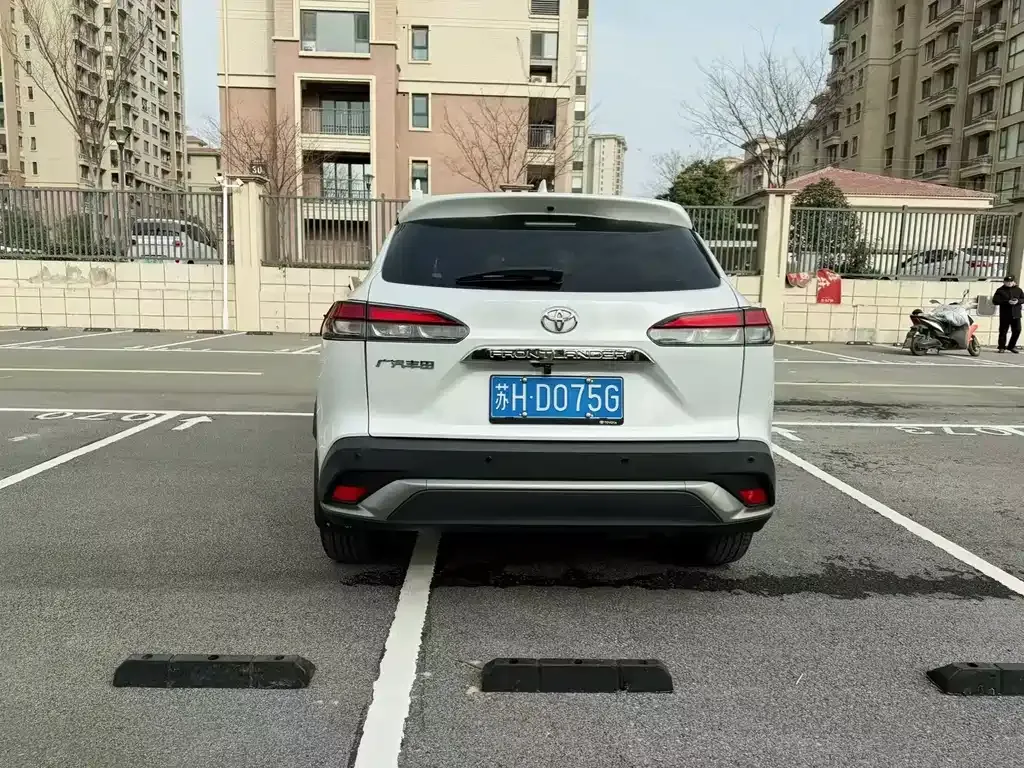 Toyota Frontlander 2022 из CN, фото 4