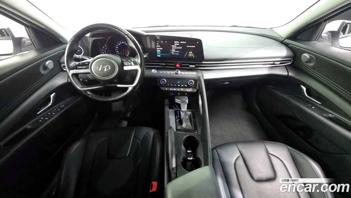 Hyundai AVANTE — фото 8