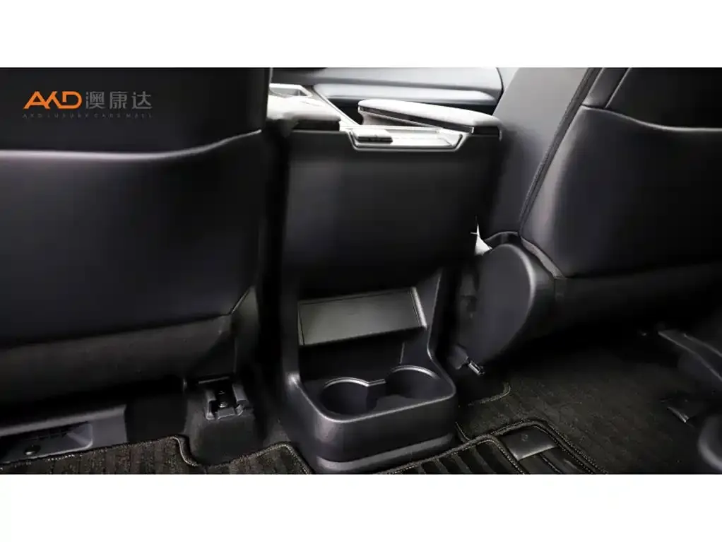 Toyota Granvia 2026 из CN, фото 2
