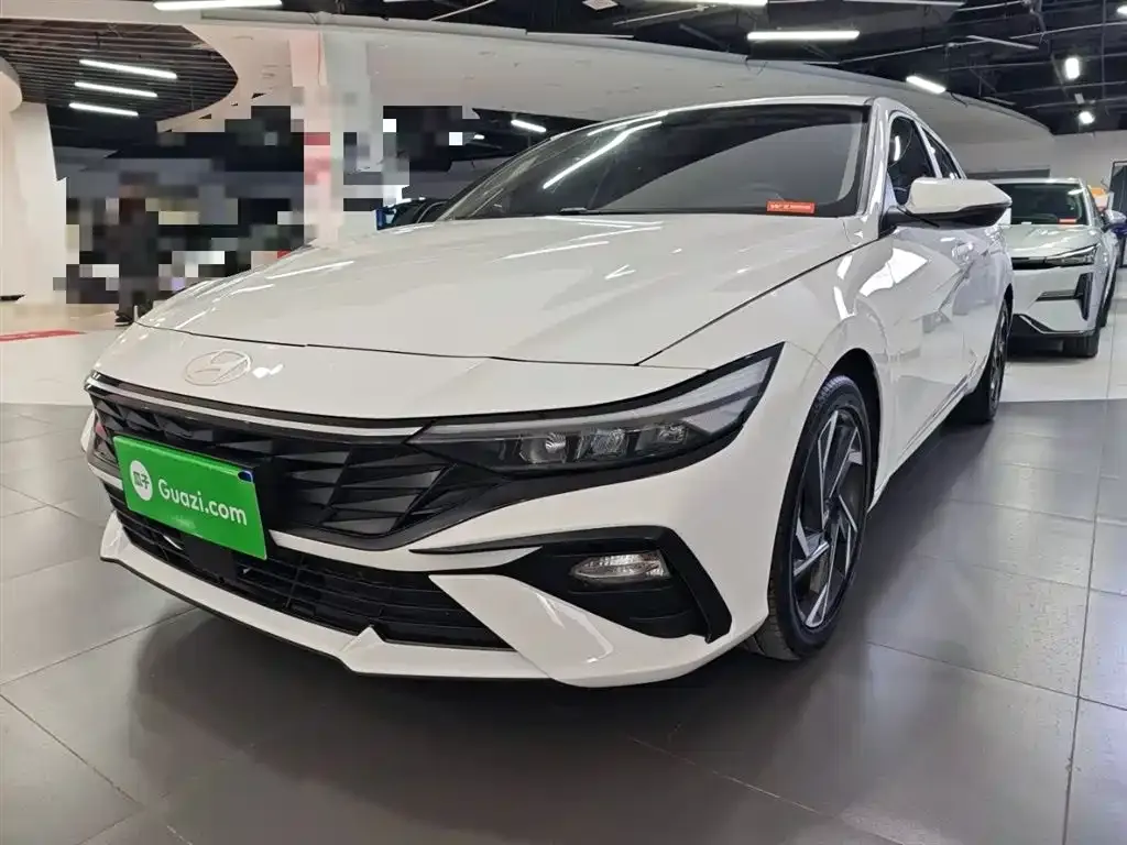 Hyundai Elantra 2024 из CN, фото 1