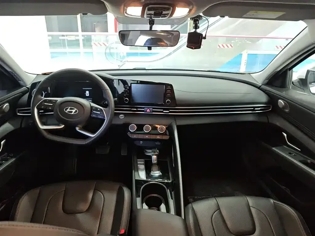 Hyundai Elantra 2024 из CN, фото 9