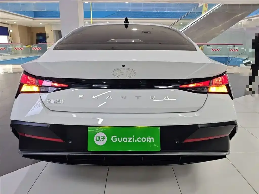 Hyundai Elantra 2024 из CN, фото 10