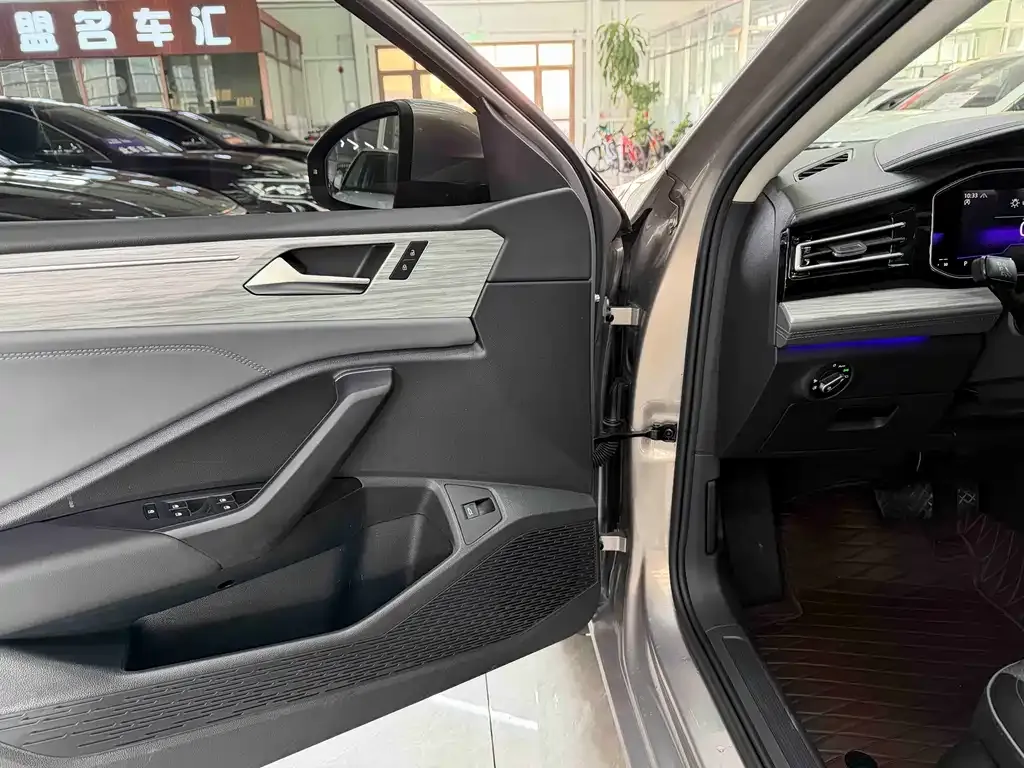 Volkswagen Sagitar 2022 из CN, фото 7