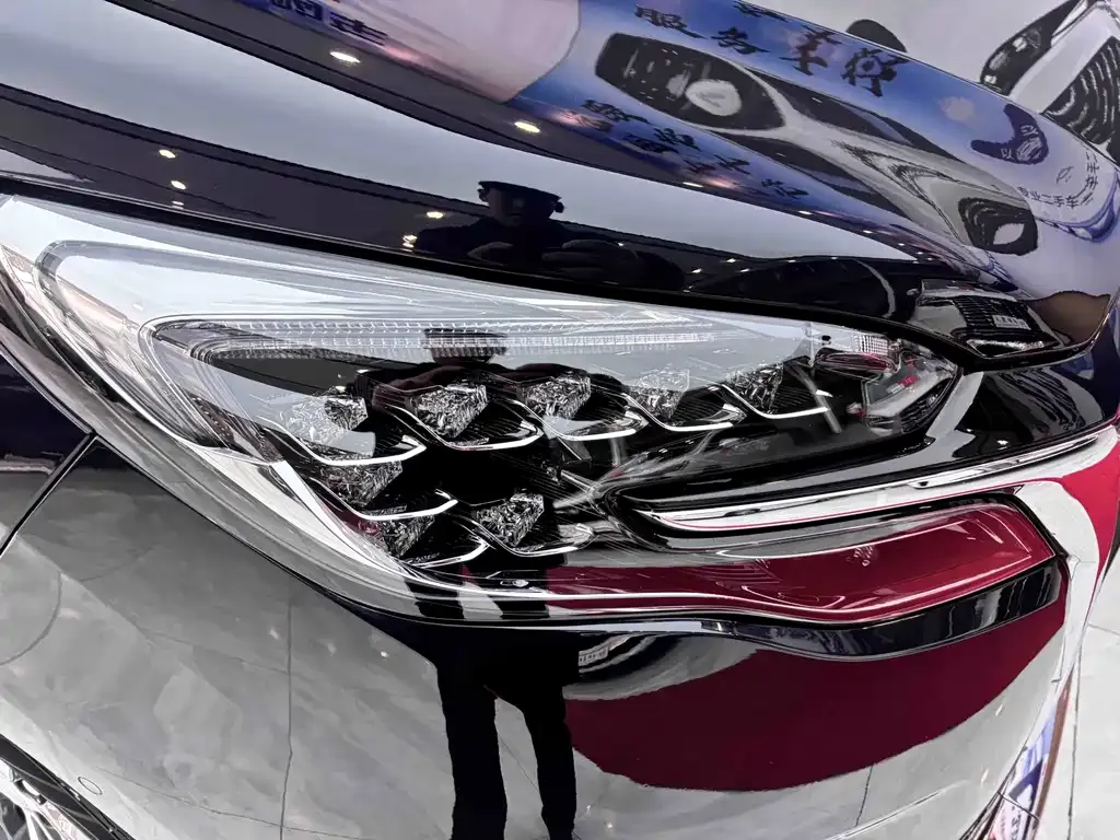 Buick GL8 2023 из CN, фото 10