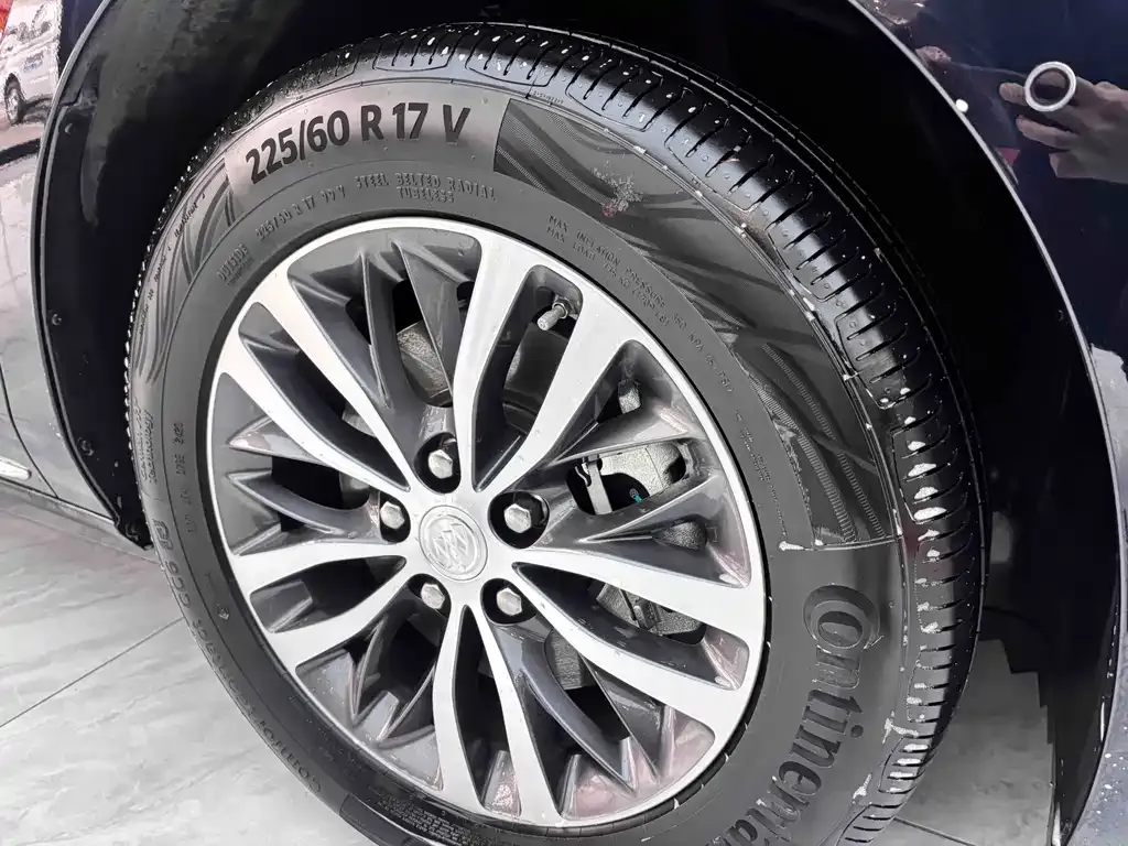 Buick GL8 2023 из CN, фото 8