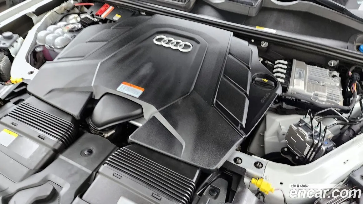 Audi Q7 2023 из KR, фото 8