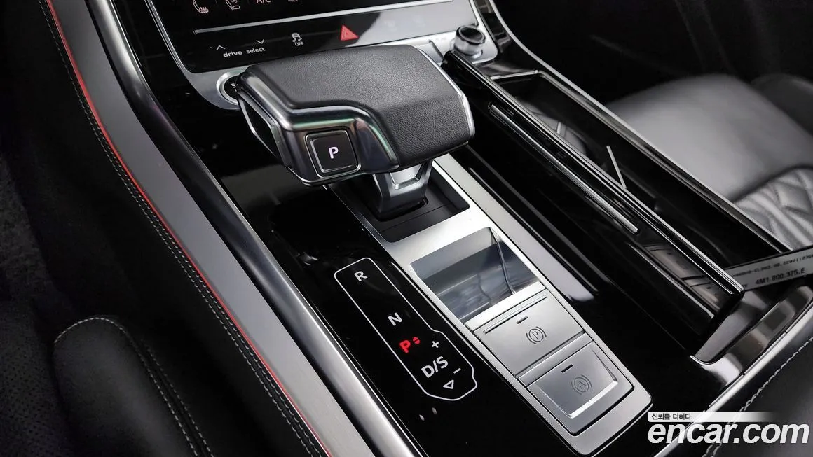 Audi Q7 2023 из KR, фото 10