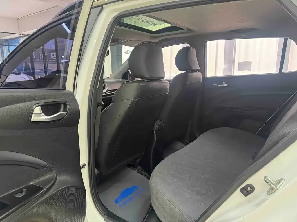 Kia KX1 2021 из CN, фото 10