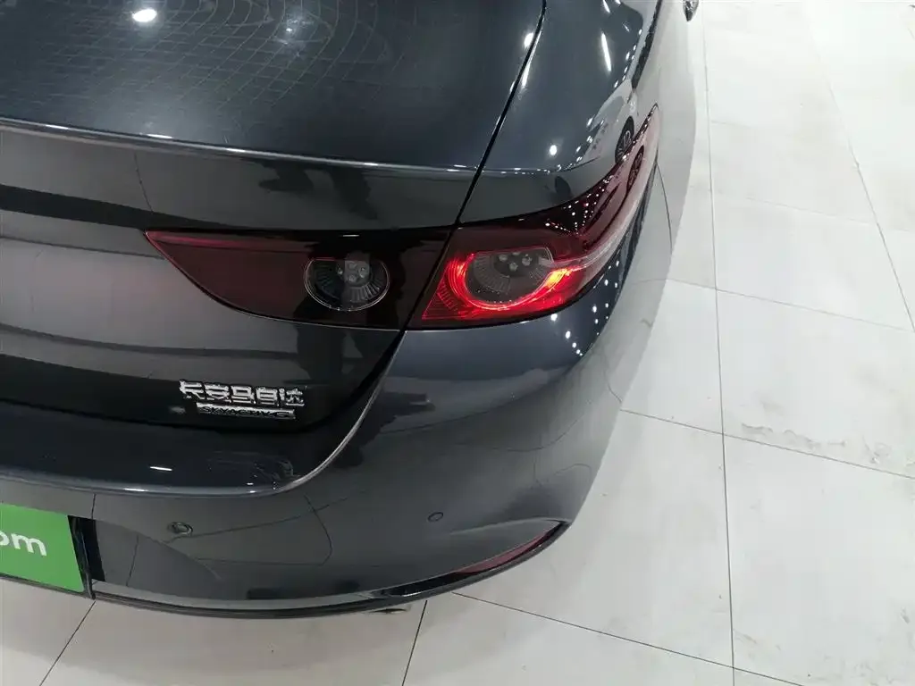 Mazda 3 Axela 2022 из CN, фото 4