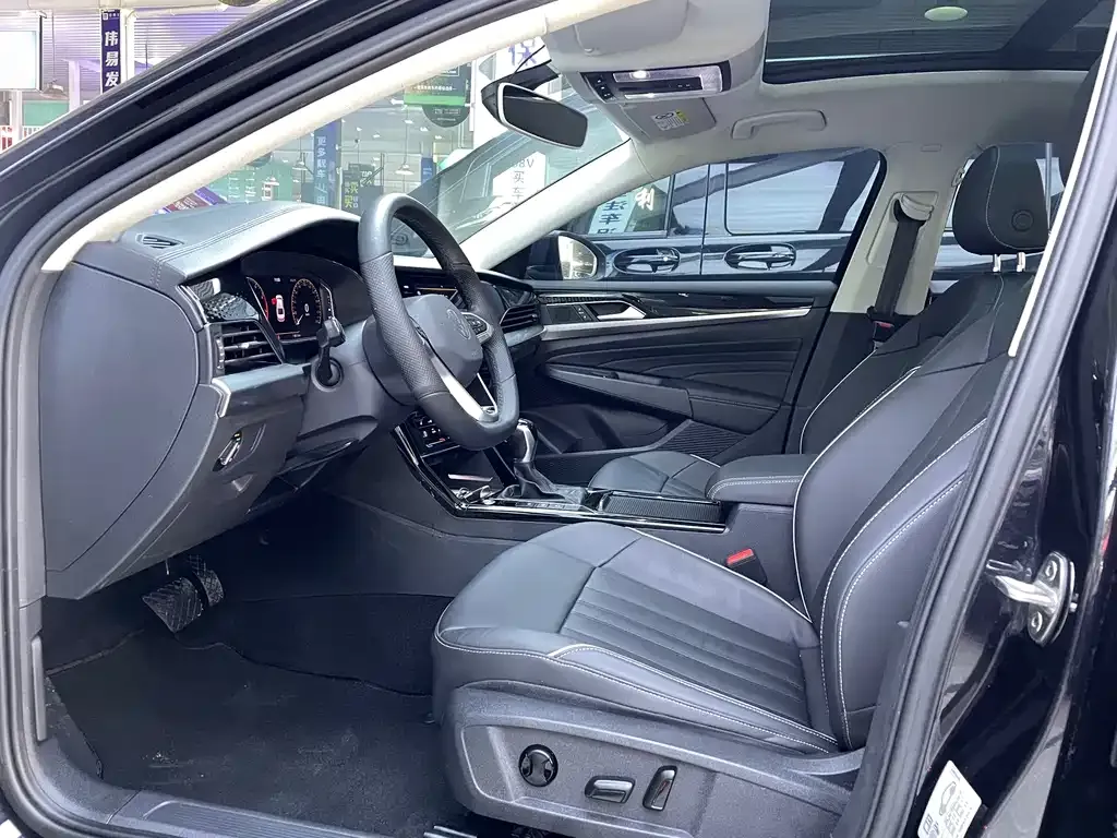 Volkswagen Passat 2024 из CN, фото 6