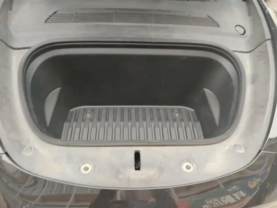 Tesla Model Y 2023 из CN, фото 9