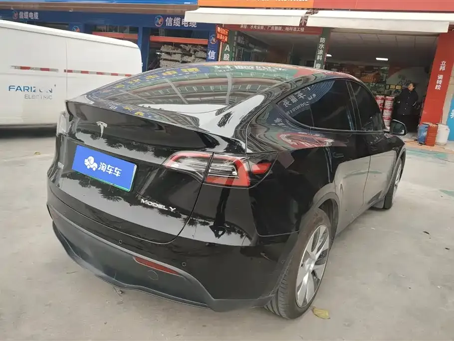 Tesla Model Y 2023 из CN, фото 8