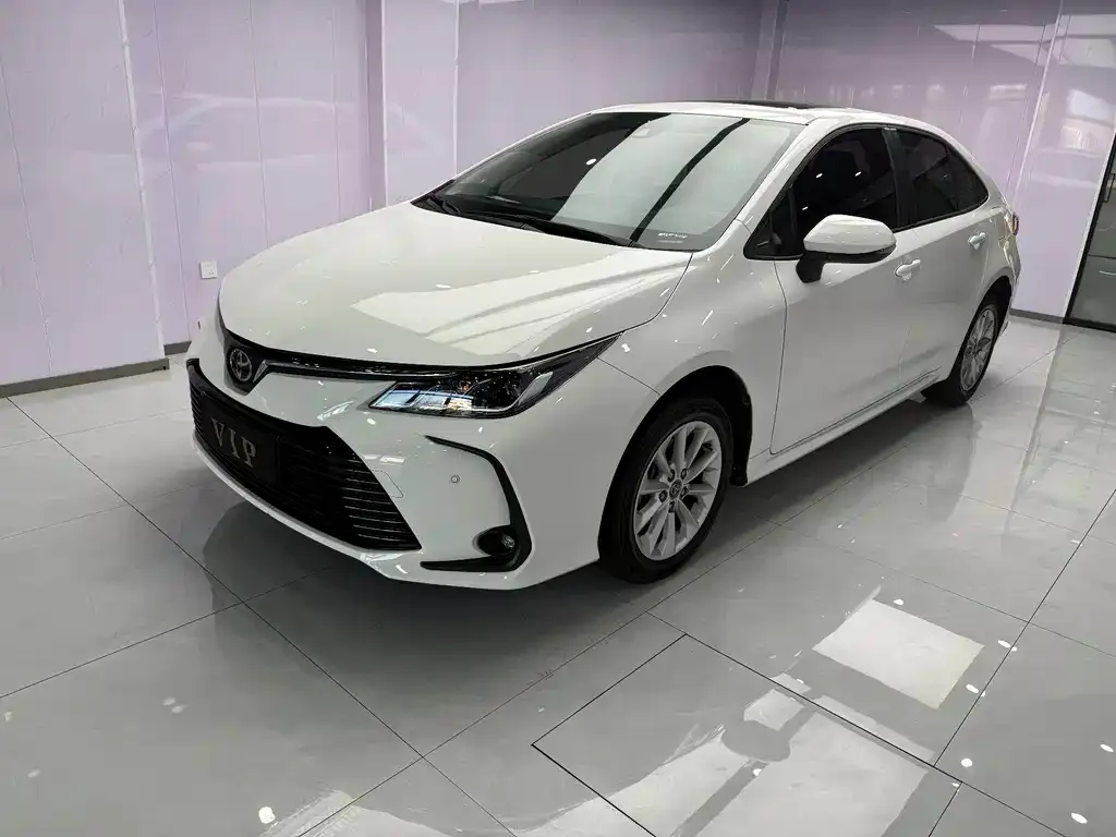 Toyota Corolla 2022 из CN, фото 1