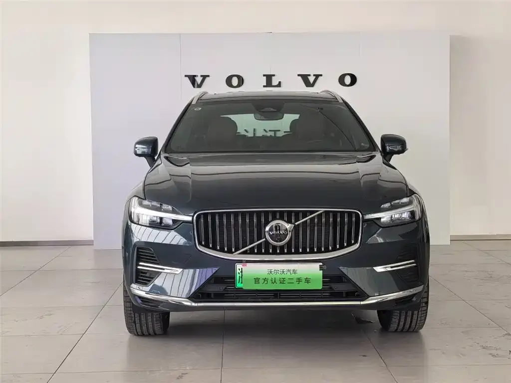 Volvo XC60 PHEV 2023 из CN, фото 2