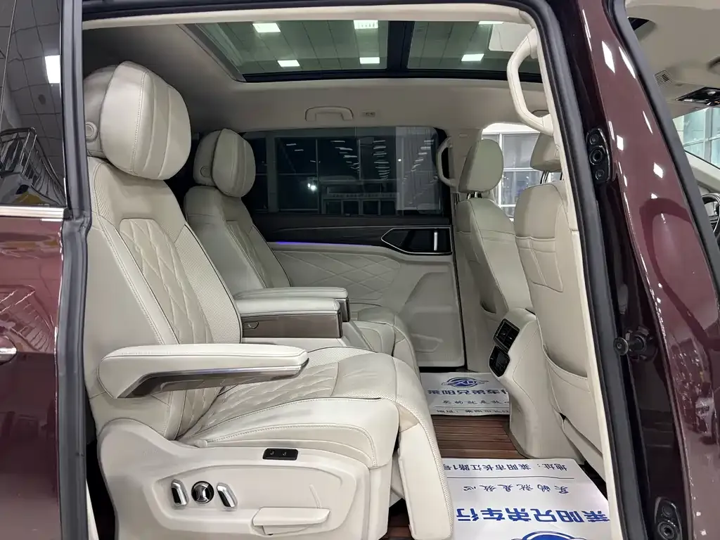Volkswagen Viloran 2022 из CN, фото 3