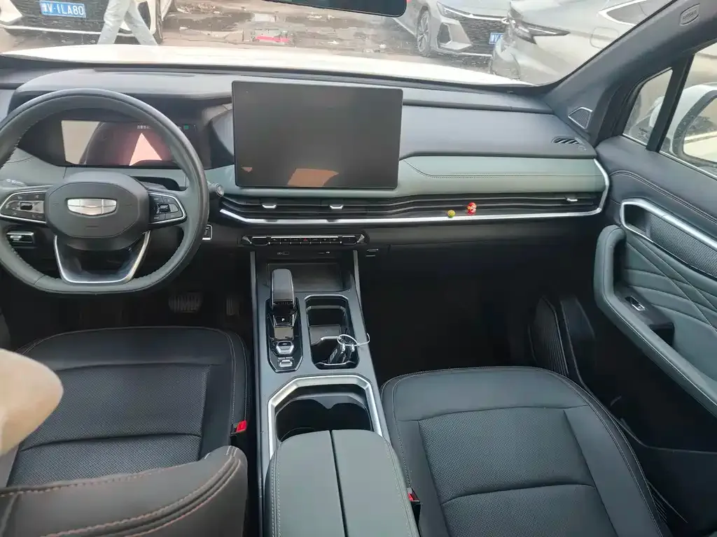 Geely Haoyue L 2024 из CN, фото 4