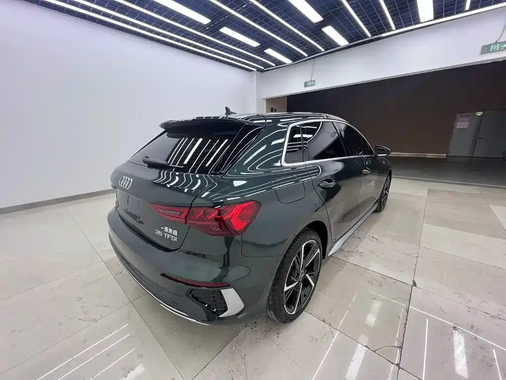 Audi A3 2023 из CN, фото 9