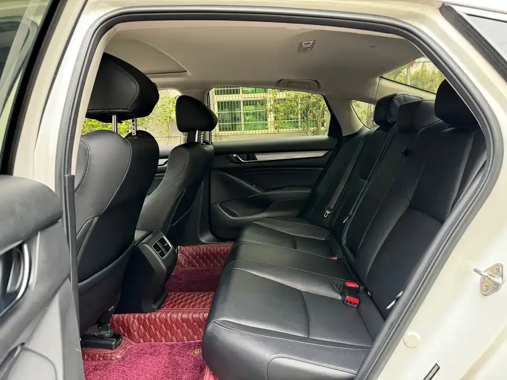 Honda Accord 2021 из CN, фото 10