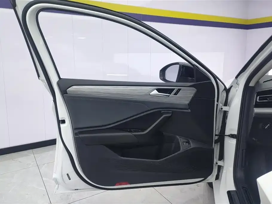 Volkswagen Sagitar 2025 из CN, фото 8