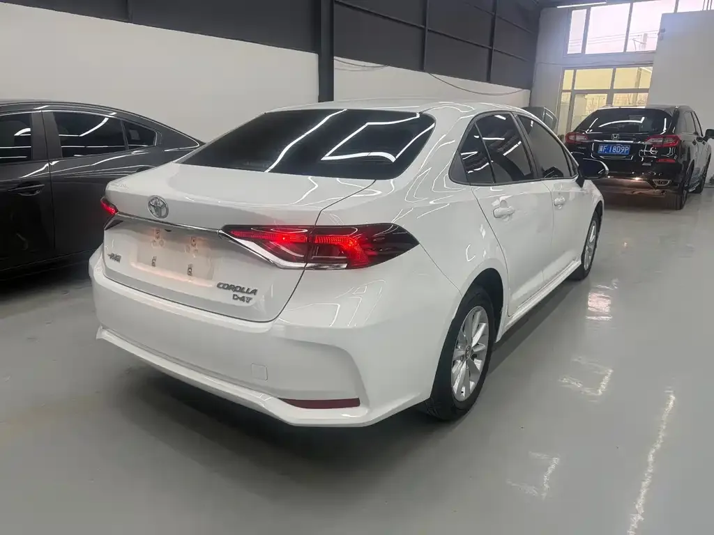 Toyota Corolla 2024 из CN, фото 3