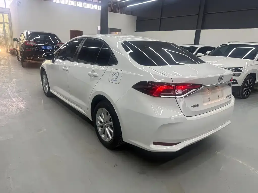 Toyota Corolla 2024 из CN, фото 4