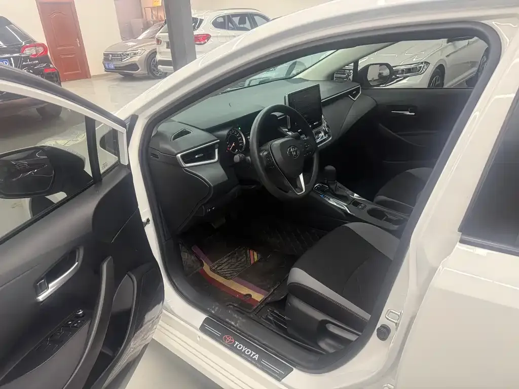 Toyota Corolla 2024 из CN, фото 8