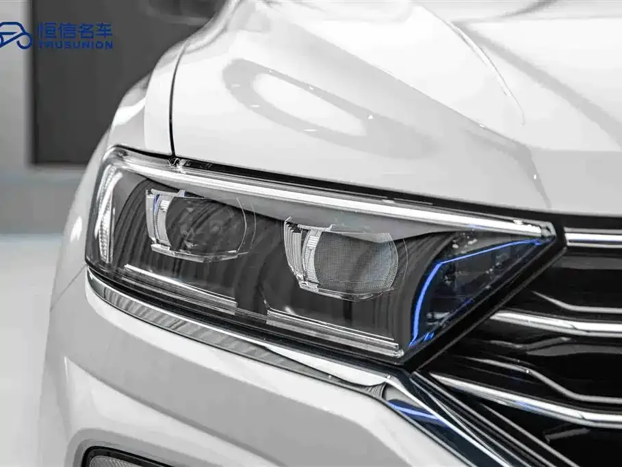 Volkswagen T-Roc 2023 из CN, фото 7