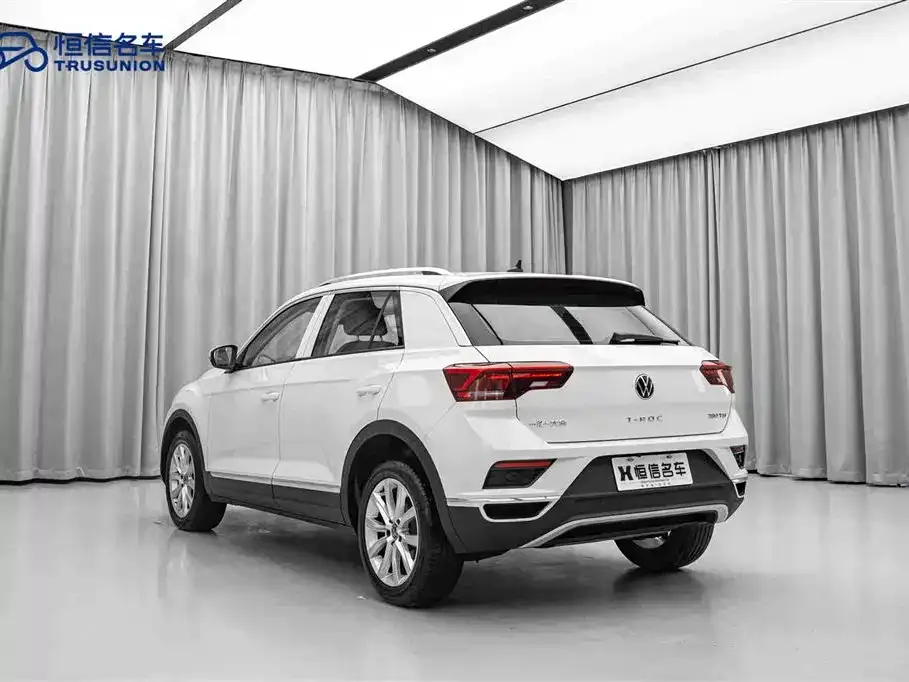 Volkswagen T-Roc 2023 из CN, фото 2