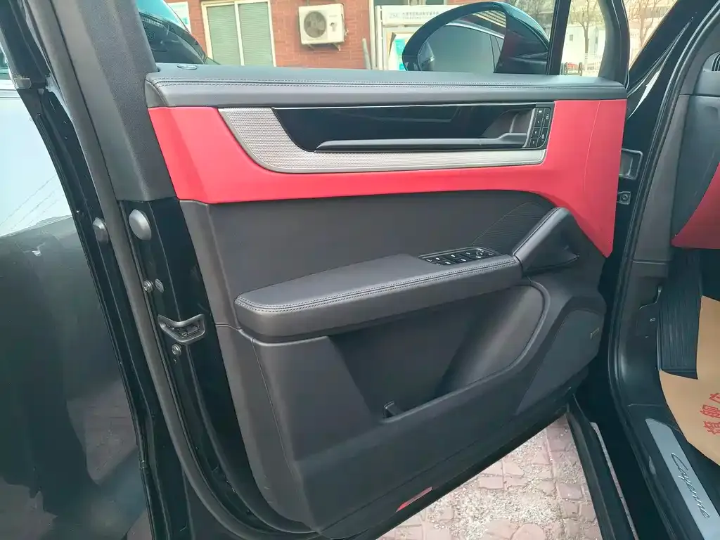 Porsche Cayenne 2023 из CN, фото 3