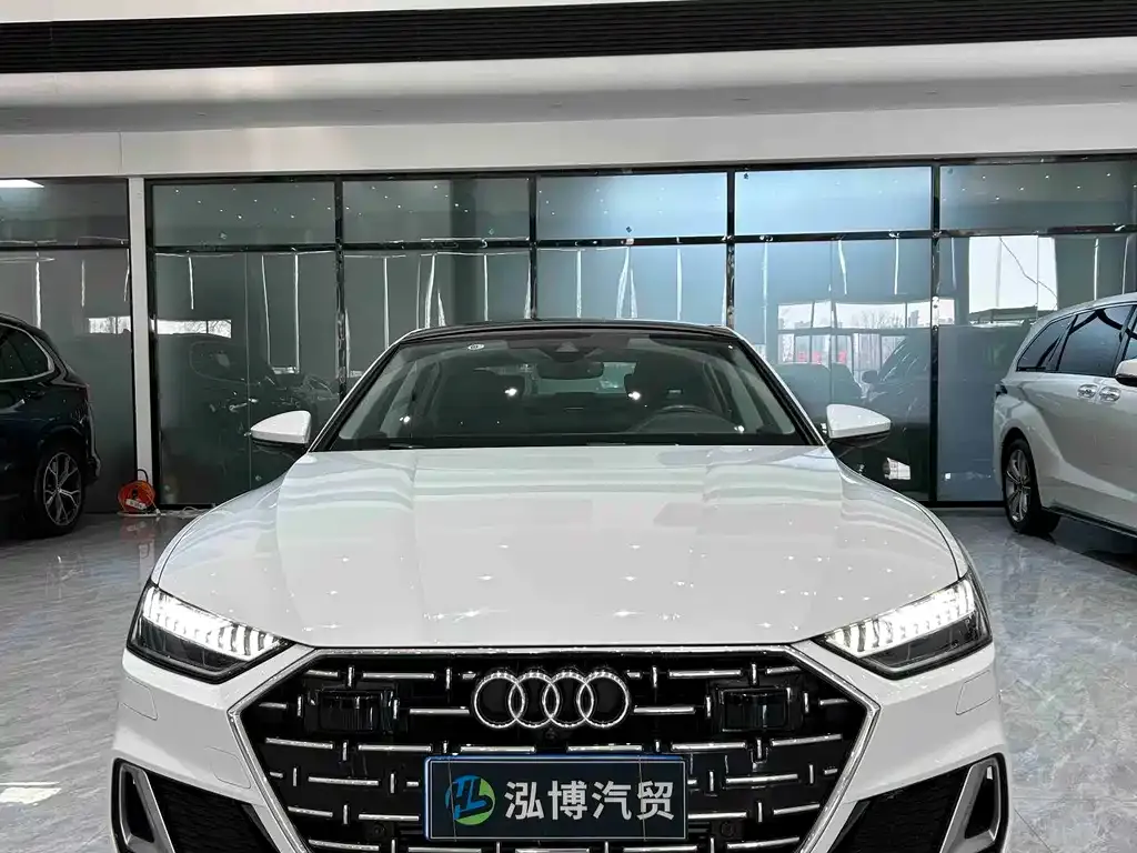 Audi A7L 2023 из CN, фото 4