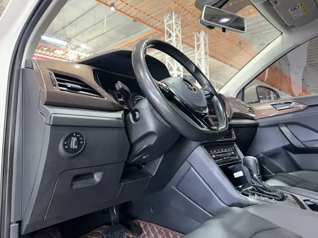 Volkswagen Tharu 2021 из CN, фото 9