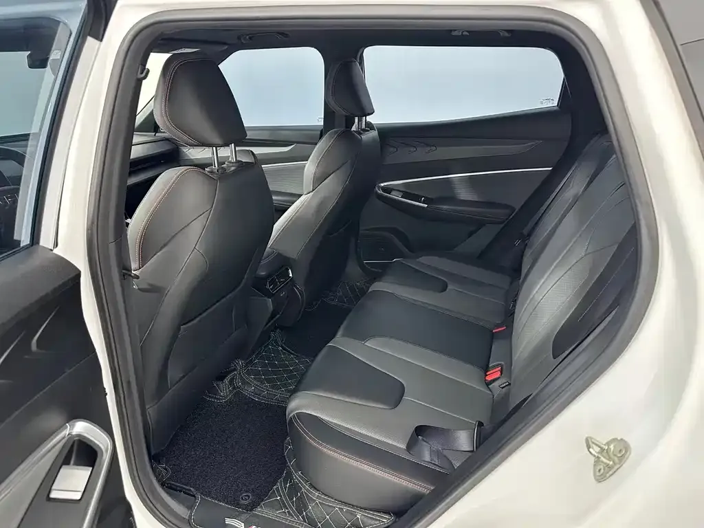 Geely Boyue 2024 из CN, фото 3