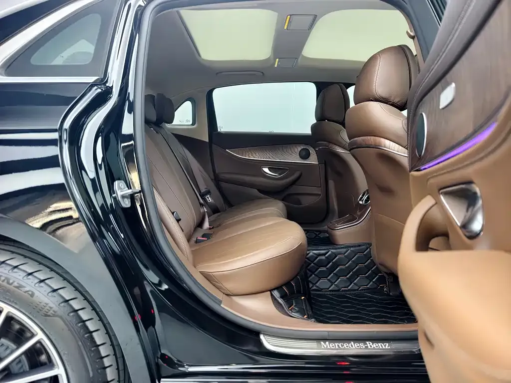 Mercedes-Benz E-Class 2023 из CN, фото 4