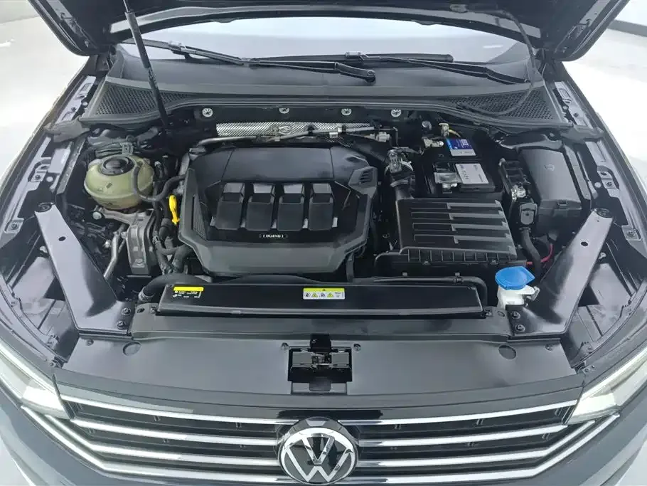 Volkswagen Magotan 2022 из CN, фото 8