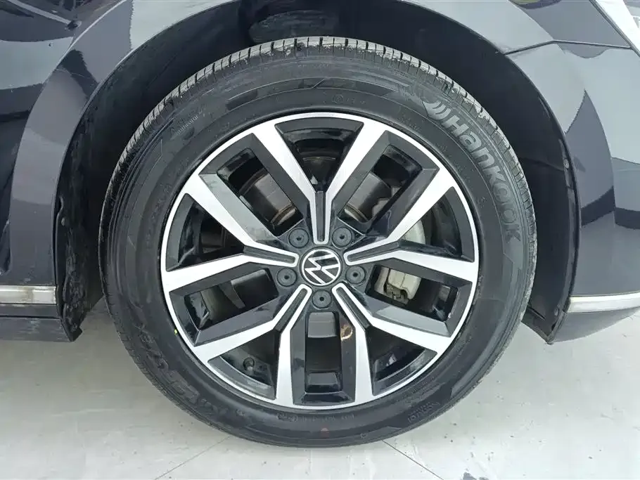 Volkswagen Magotan 2022 из CN, фото 10