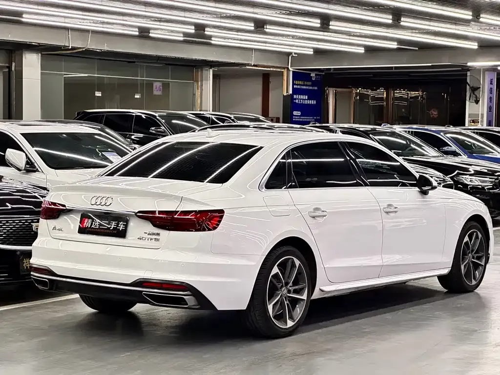 Audi A4L — фото 8