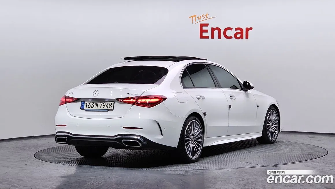 Mercedes-Benz C-Class 2024 из KR, фото 2
