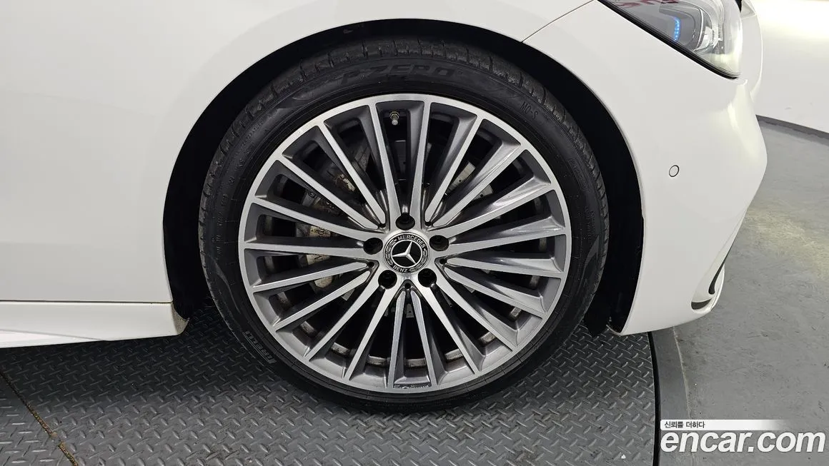 Mercedes-Benz C-Class 2024 из KR, фото 4