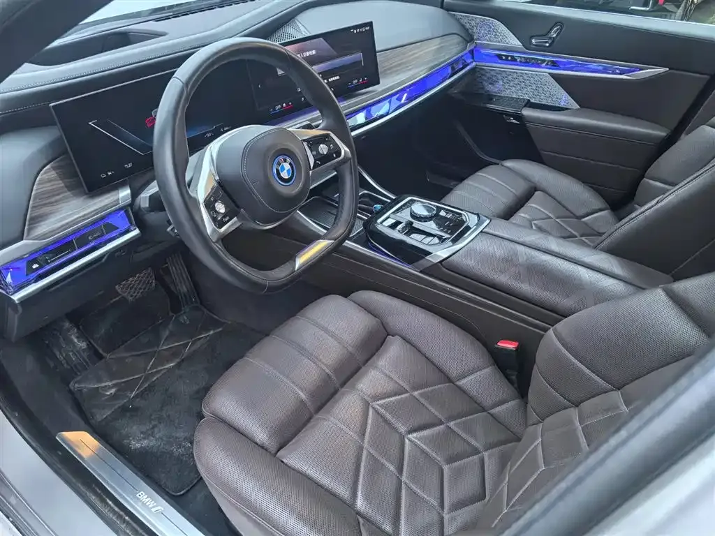 BMW i7 2023 из CN, фото 8