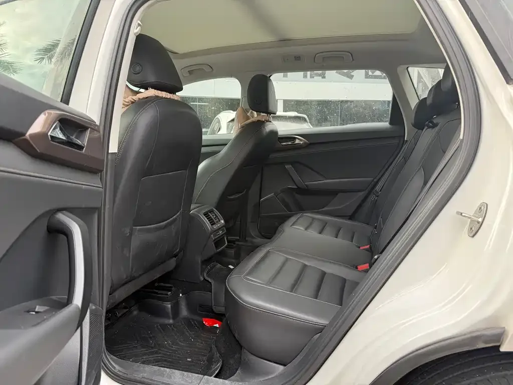 Volkswagen Tharu 2022 из CN, фото 6
