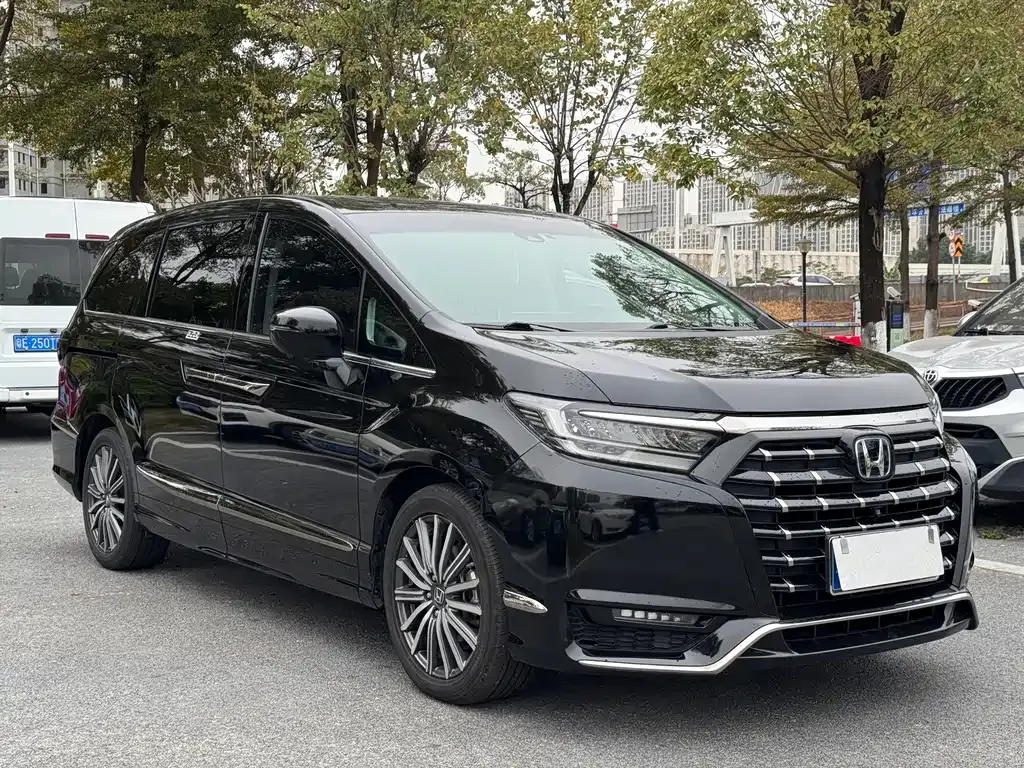 Honda Elysion 2022 из CN, фото 6