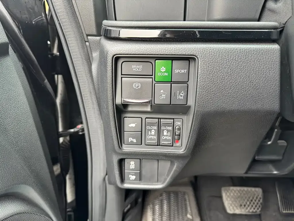 Honda Elysion 2022 из CN, фото 7